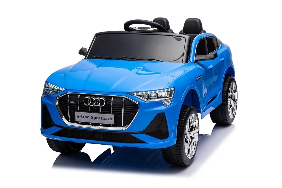 Шофиране на кола играчка